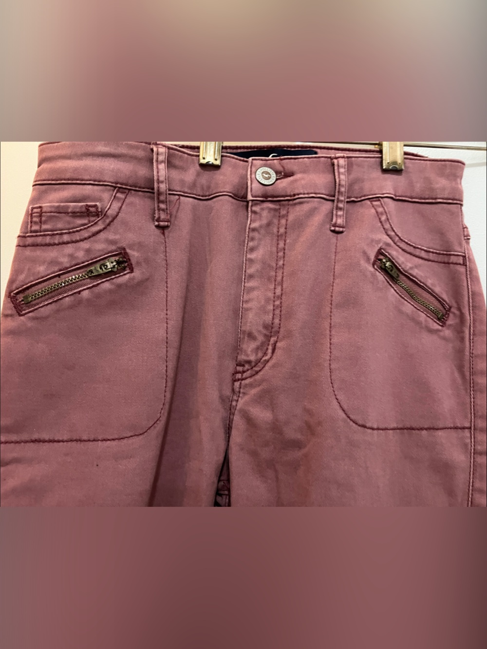 Vintage Hollister  w-25. L-30 Dusty Rose, stretch,zip pocket,